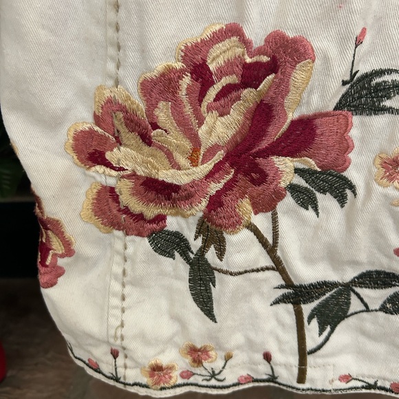 DB Sport Floral Embroidered Jacket - Picture 7 of 16